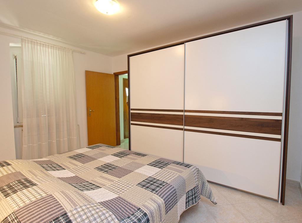 Apartments Milan 1457 Rovinj Bagian luar foto