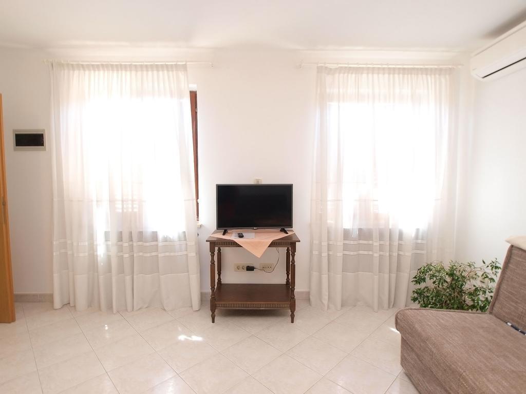 Apartments Milan 1457 Rovinj Bagian luar foto